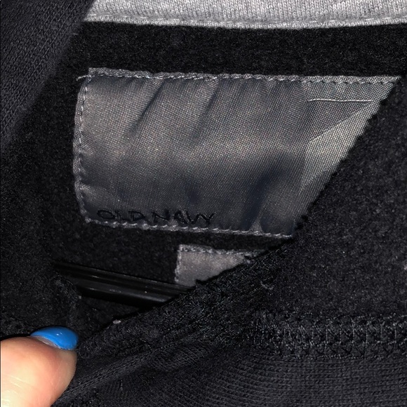 Old navy hoodie - Picture 4 of 6